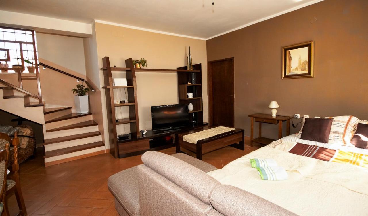 Green House Apartment PUY 외부 사진